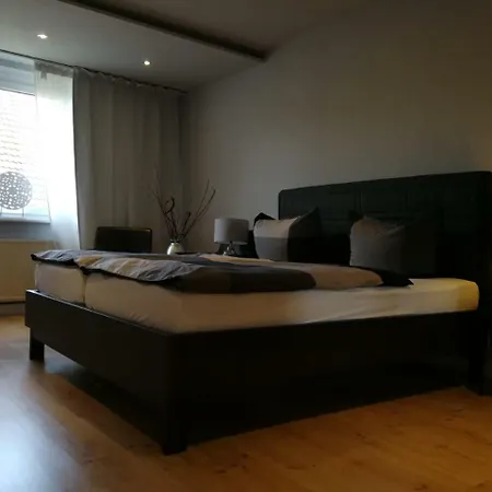 Ferienwohnung - 3 Grosse Schlafzimmer * Erfurt